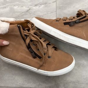 high top fur sneakers